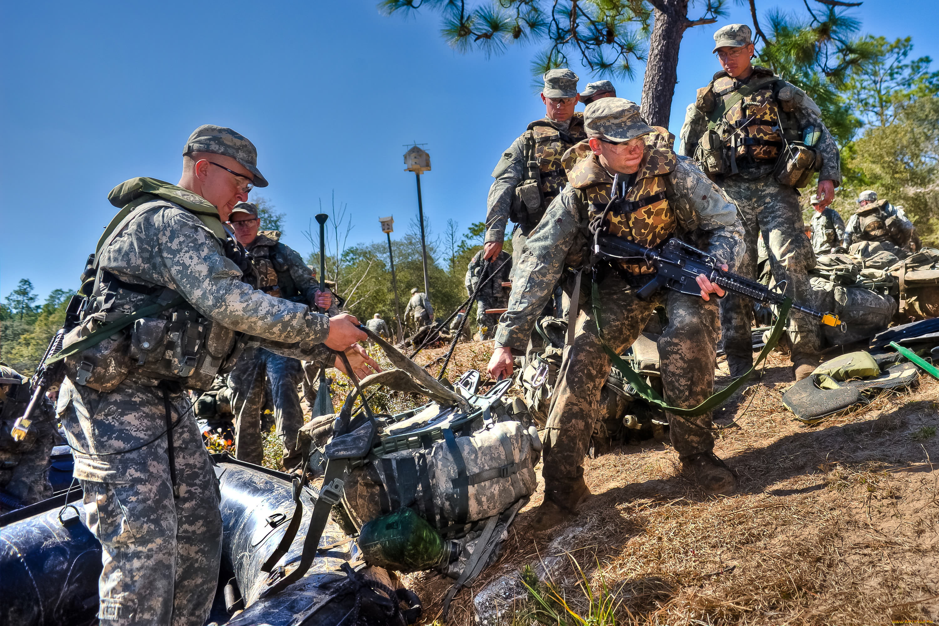 , , , army, soldiers